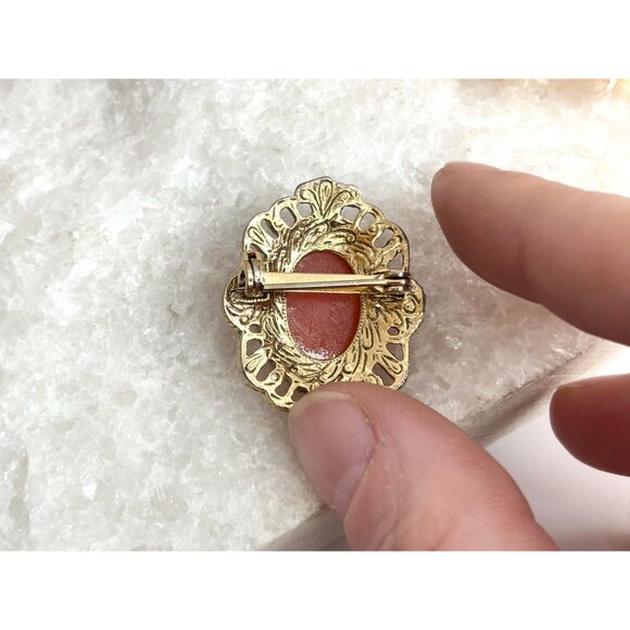 Faux Cameo Victorian Style Profiled Lady Oval Costume Jewelry Brooch | Lapel Pin - Picture 4 of 10